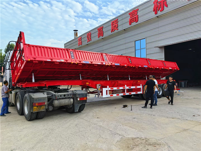 側翻自卸半掛車